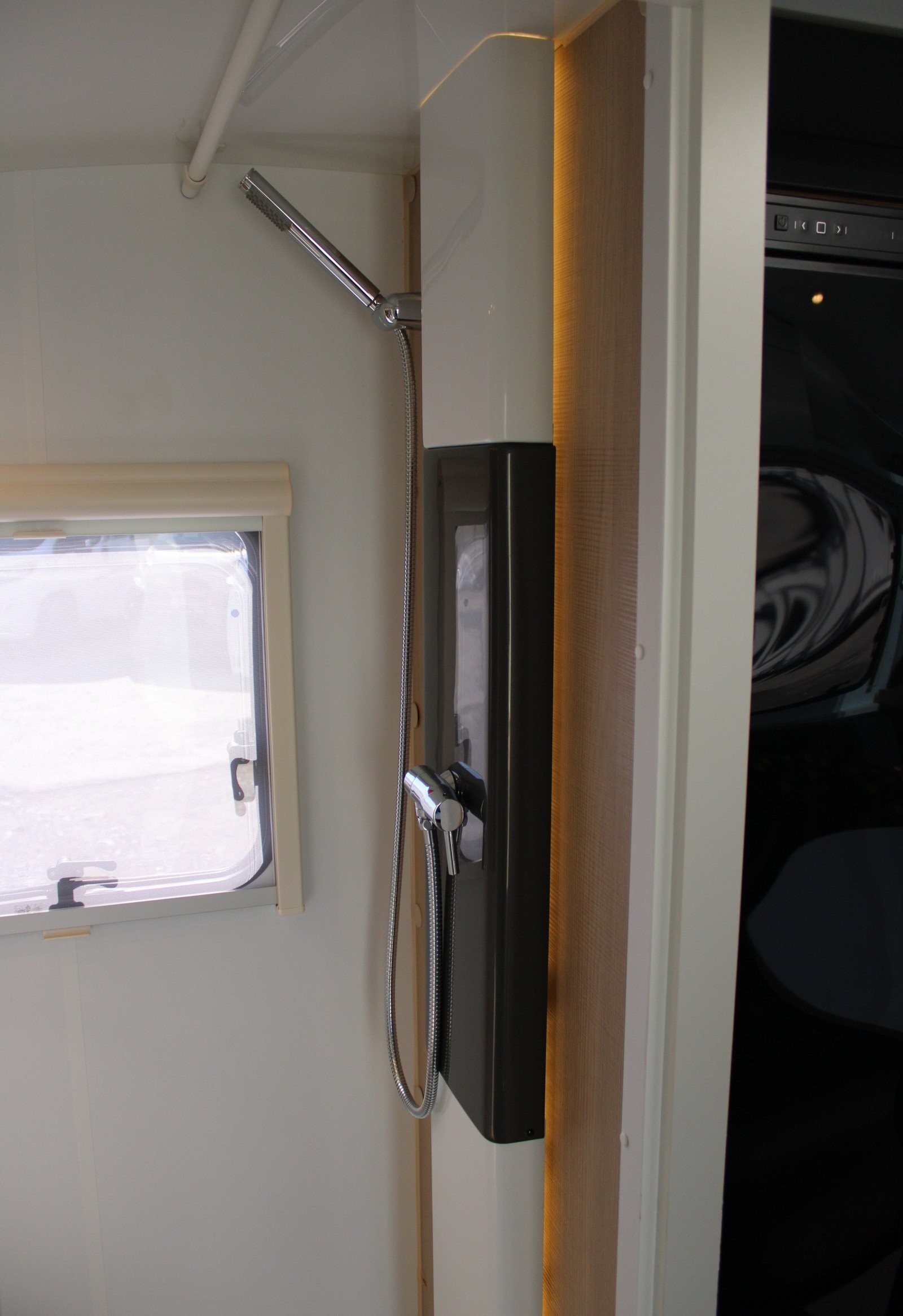 Caravane Adria Action 391 PH Easy – Image 12