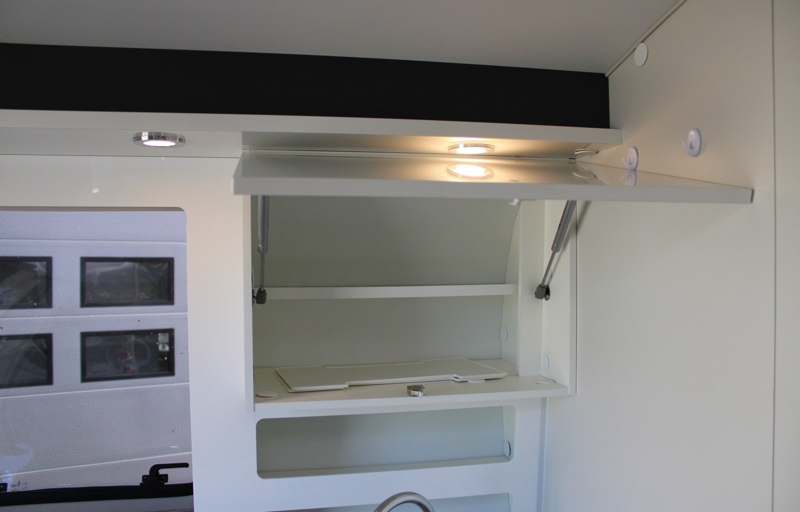 Caravane Adria Action 391 PH Easy – Image 18