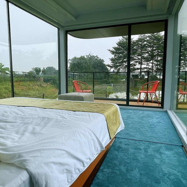 Capsule E7 2 lits+1 salle de bain avec balcon – Image 5