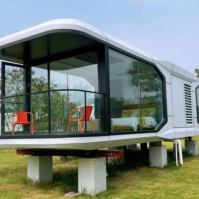 Capsule E7 2 lits+1 salle de bain avec balcon – Image 4