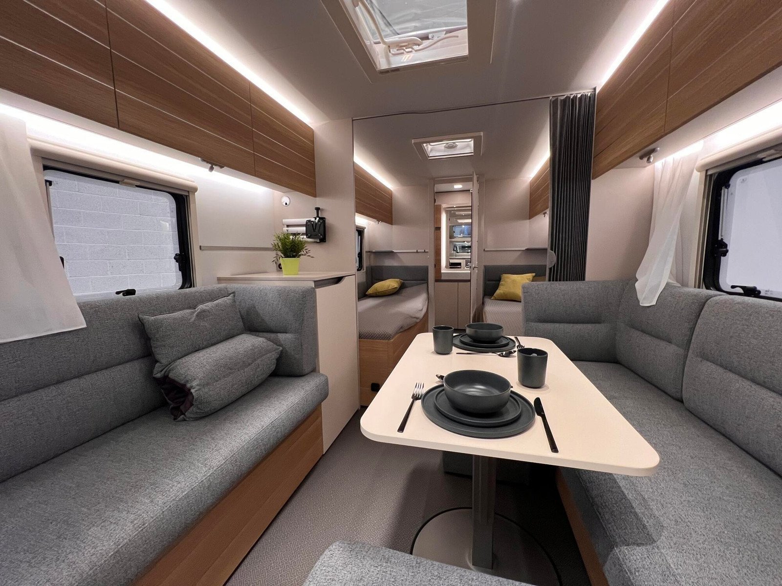 Caravane Adria Adora 613 HT – Image 21