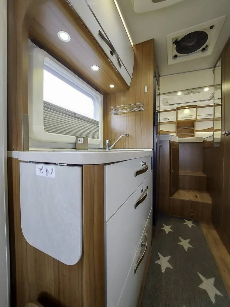 Camping Car Hymer ML-I-580 – Image 11