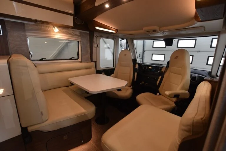 Camping Car Hymer MasterLine 890 – Image 44