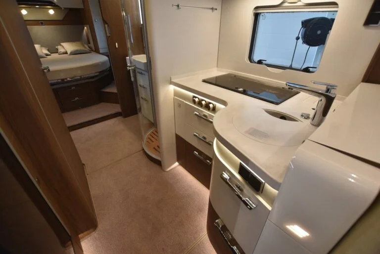 Camping Car Hymer MasterLine 890 – Image 36