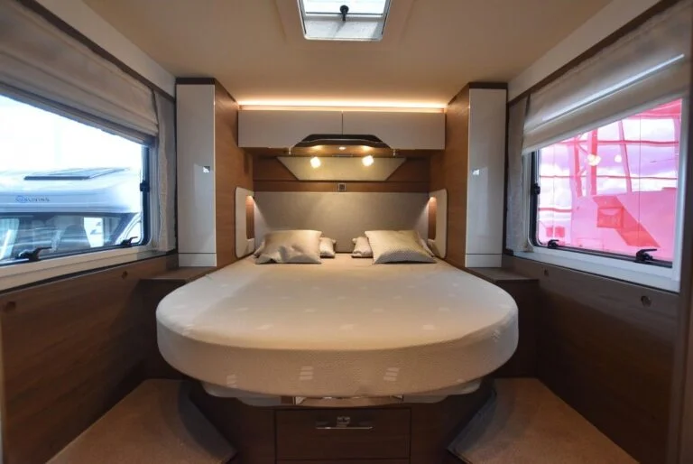 Camping Car Hymer MasterLine 890 – Image 29