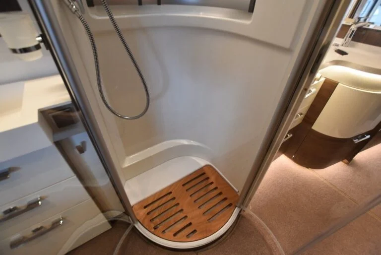 Camping Car Hymer MasterLine 890 – Image 26