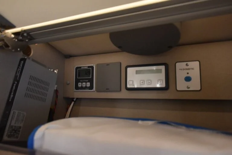 Camping Car Hymer MasterLine 890 – Image 14