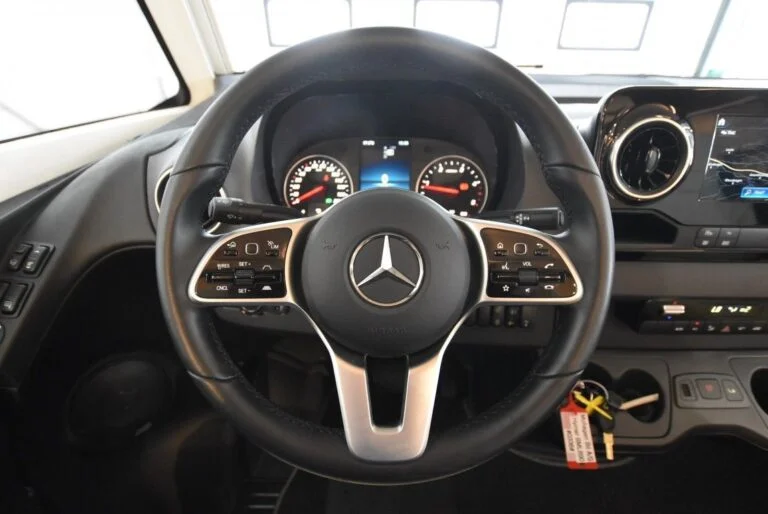 Camping Car Hymer MasterLine 890 – Image 5