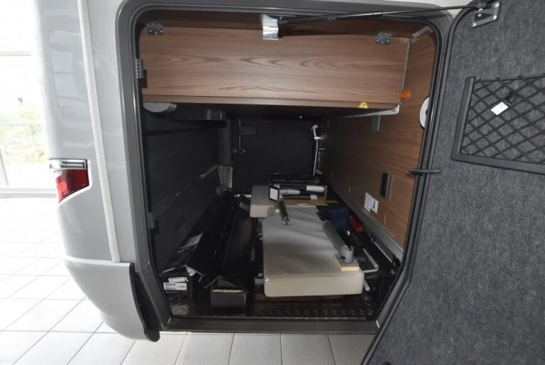 Camping Car Hymer MasterLine 890 – Image 21