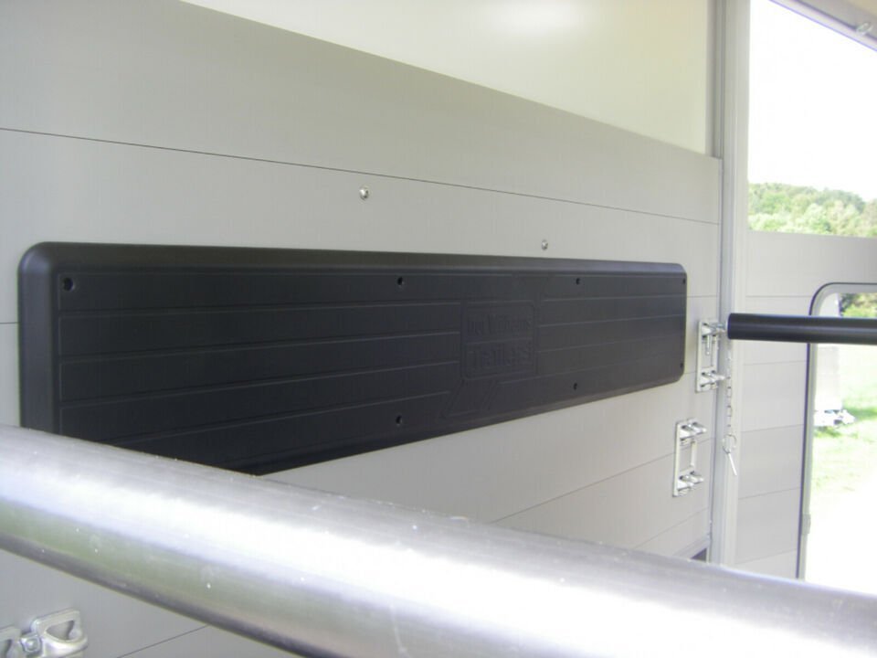 Van 2 places Ifor Williams HBX 506 – Image 12