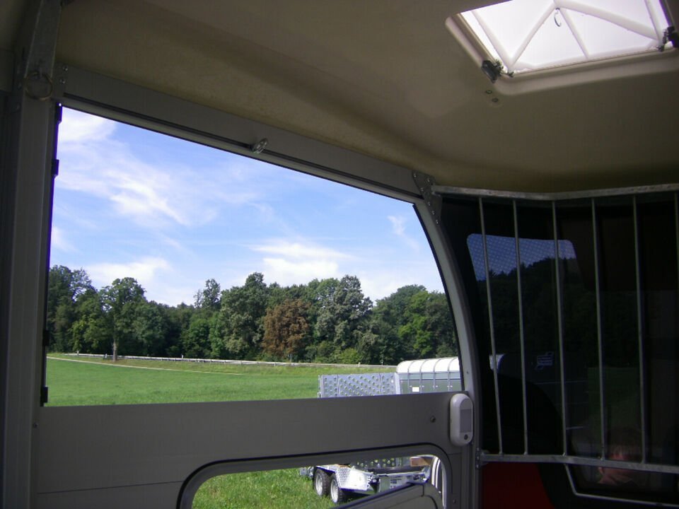 Van 2 places Ifor Williams HBX 506 – Image 15