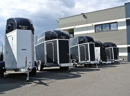 Vans Humbaur Capacité 1,5 Chevaux